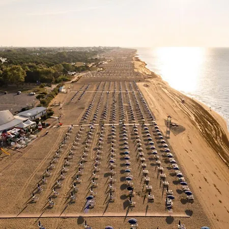 Practical With Balcony - Beahost Appartement *