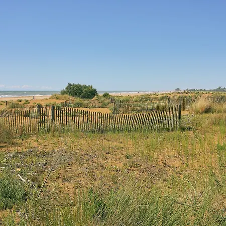 Apartment Practical With Balcony - Beahost